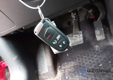 2017 Jeep Cherokee Trailhawk 4X4 z USA, uszkodzony, nr VIN 1C4PJMBS2HW615711